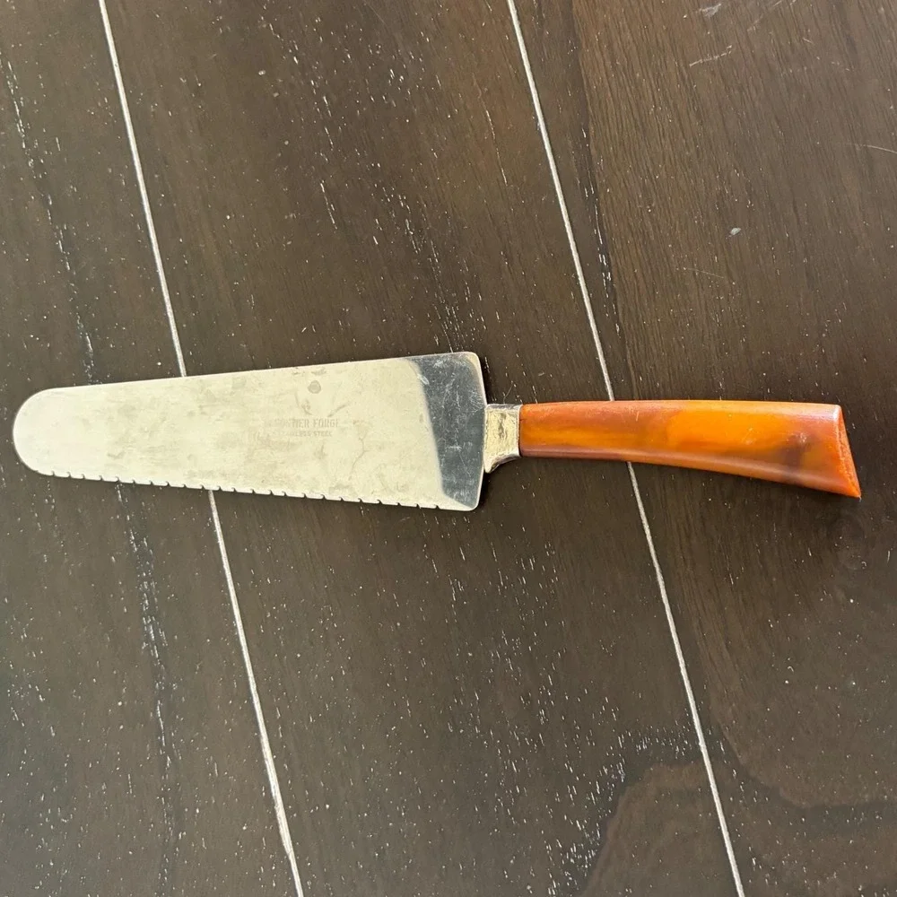 Frontier Forge | Cake Server Stainless Steel Serrated Edge‎ Amber Handle Vintage